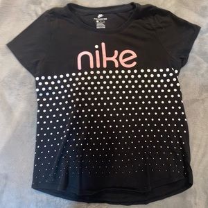 Girls Nike tee shirt